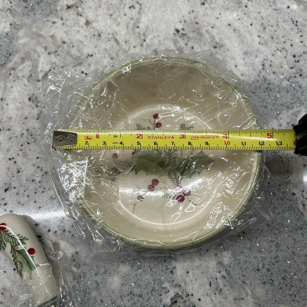 Lenox Holiday Gatherings Bowl and Spreader - Green and Red - Picture 6 of 8